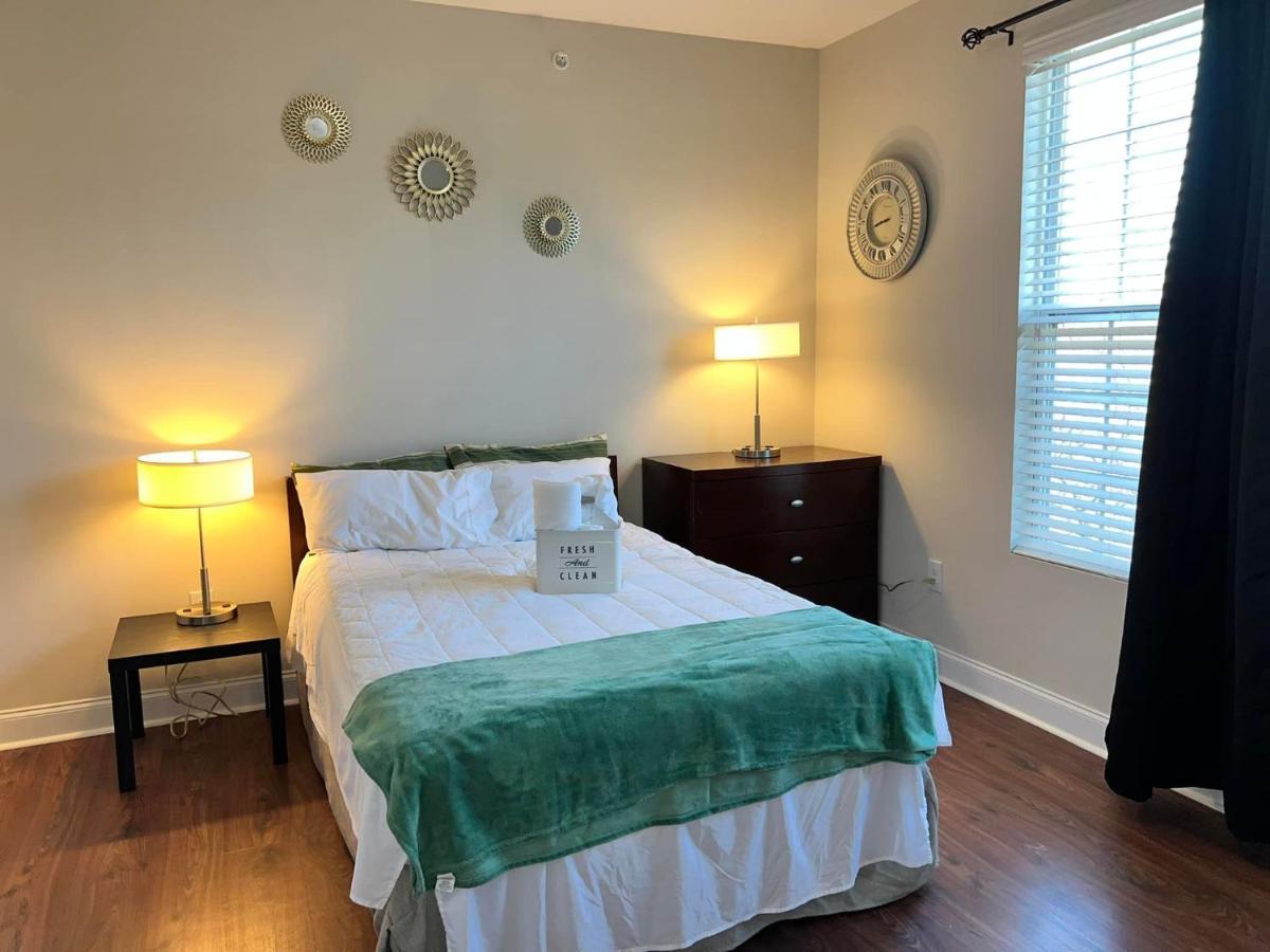 Serene **Uptown** 2Br/2Ba Apartment シャーロット エクステリア 写真