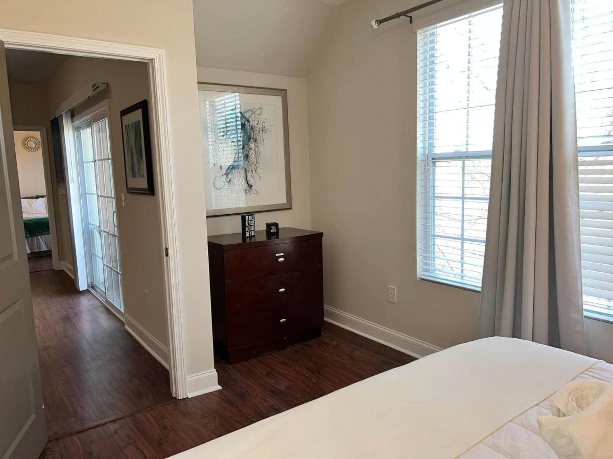 Serene **Uptown** 2Br/2Ba Apartment シャーロット エクステリア 写真